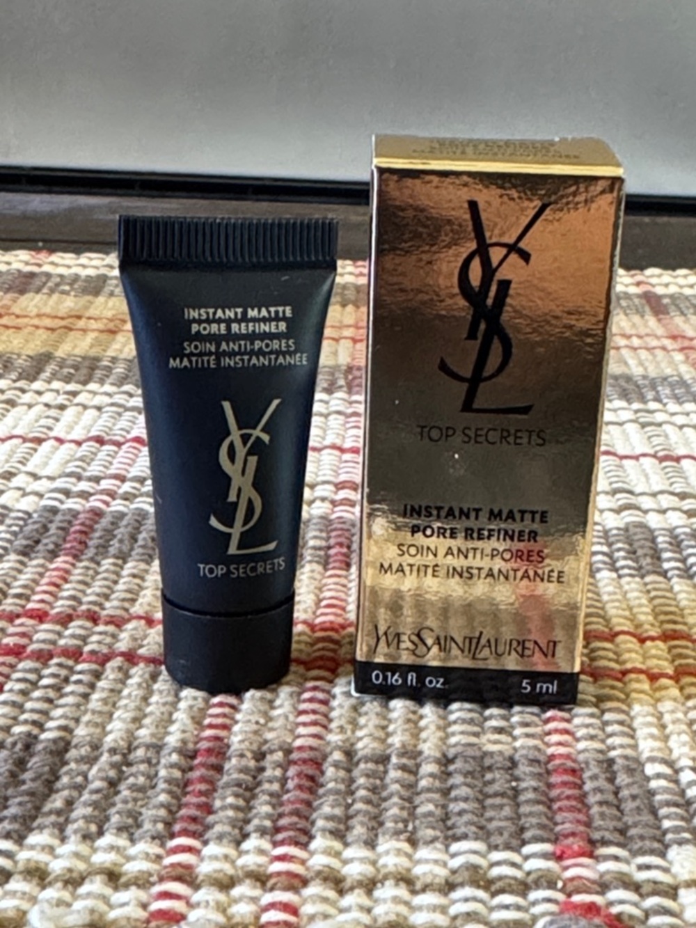 Yves Saint Laurent Top Secrets Instant Matte Pore Refiner